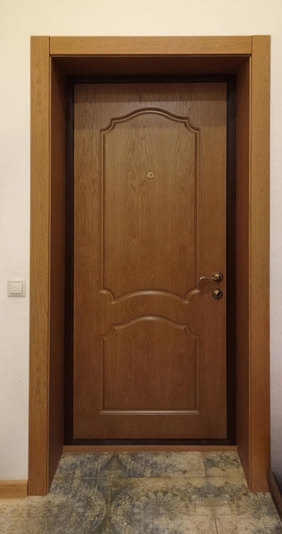 Дверь для квартиры с доборами
